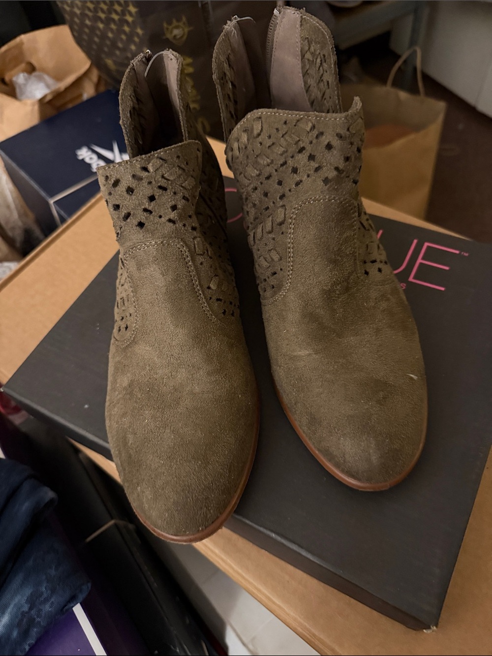 Charlotte Russe Olive Green Suede Men's Chukka Boots